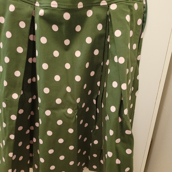 Halogen polka dot skirt with pleats. Heavy fabric - Picture 1 of 1